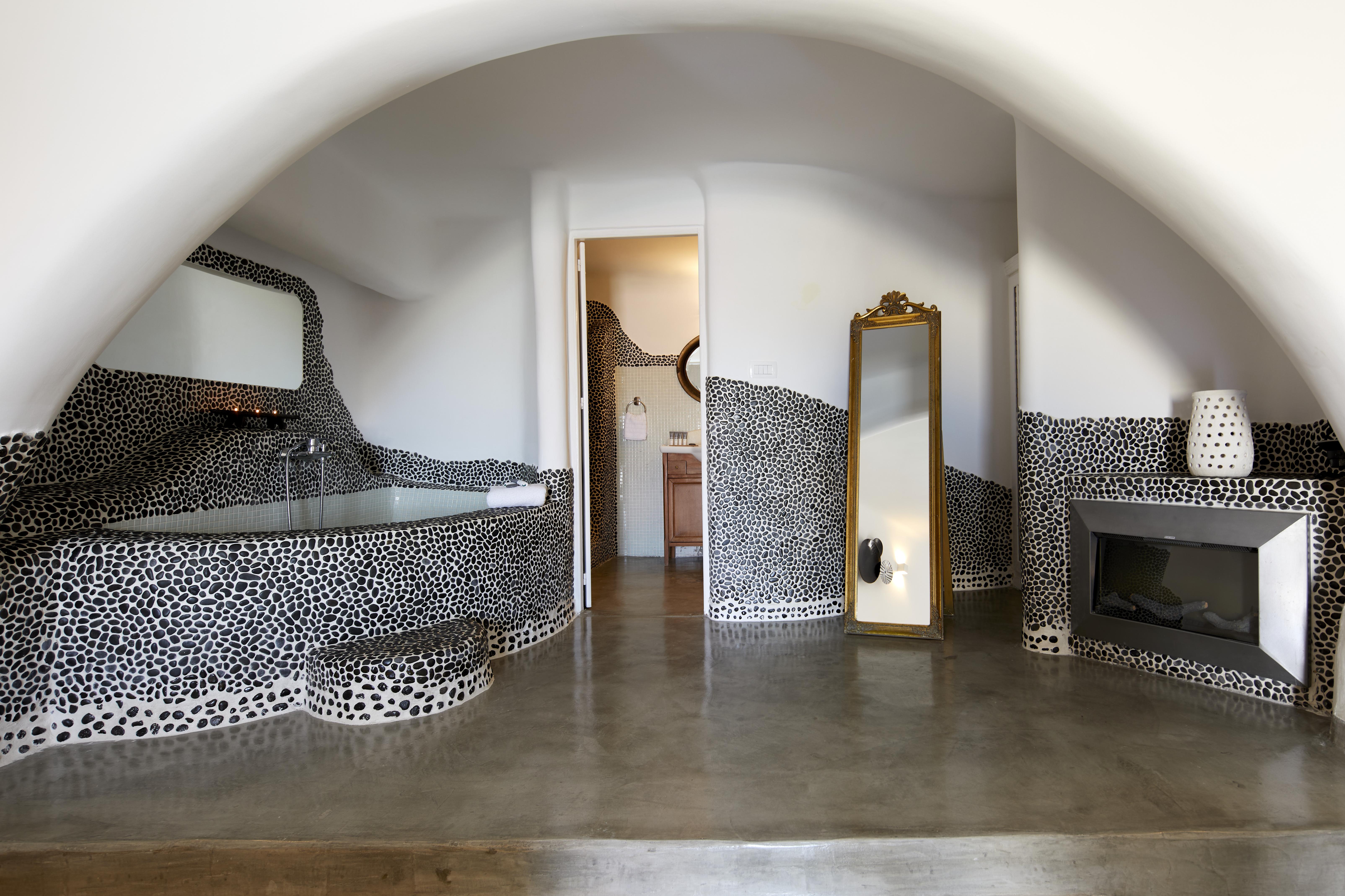Suites Of The Gods Cave Spa Hotel Меґалохорі Екстер'єр фото